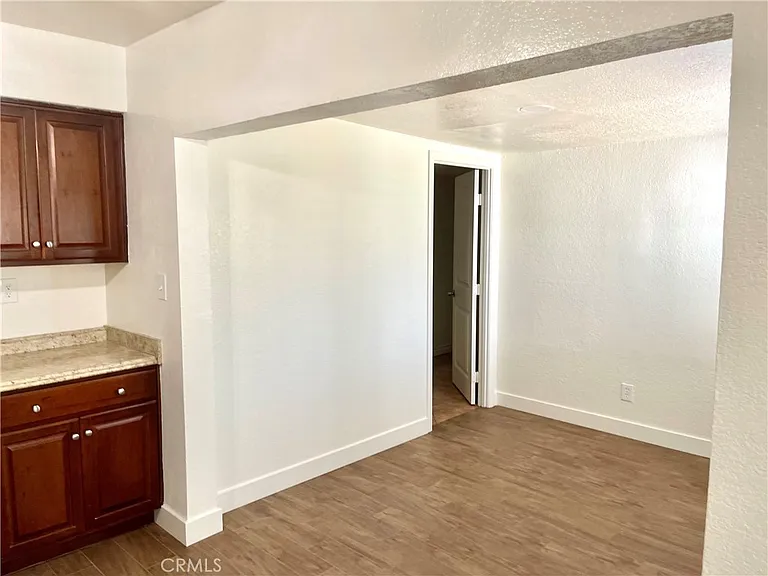 1877 Mathews St — Photo 2