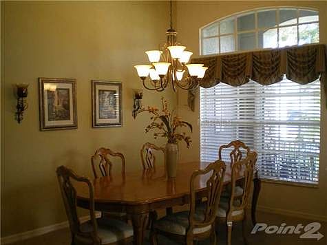 4th image of 6939 Runner Oak Dr
