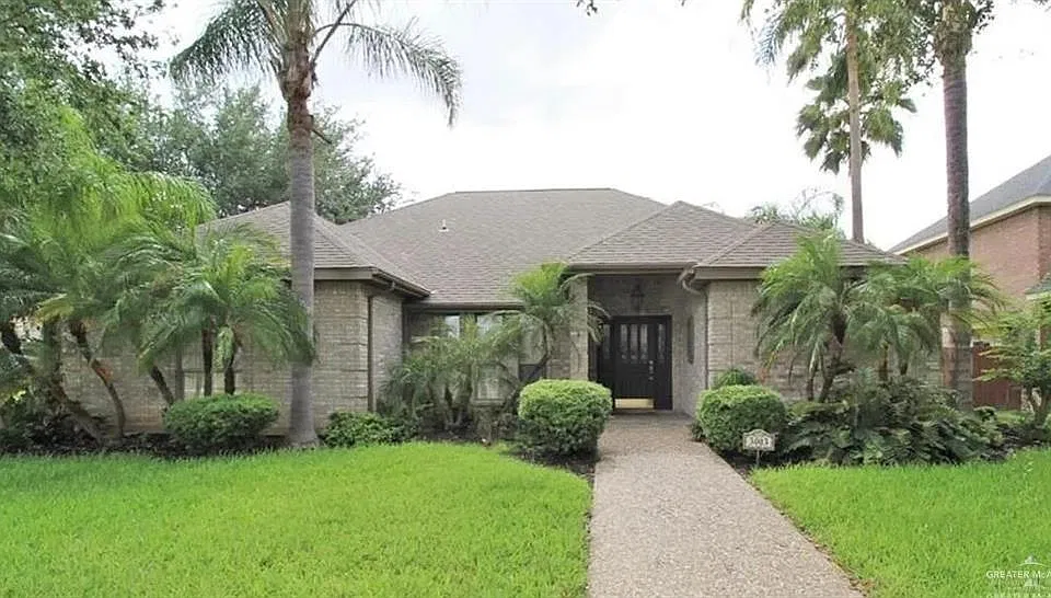 3003 Wisteria Dr
