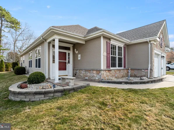 15 Headwaters Pl, Barnegat, NJ 08005