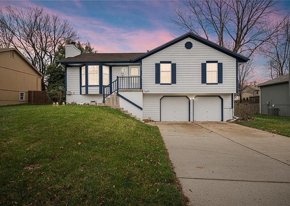 1st image of 1616 NE Whitestone Dr