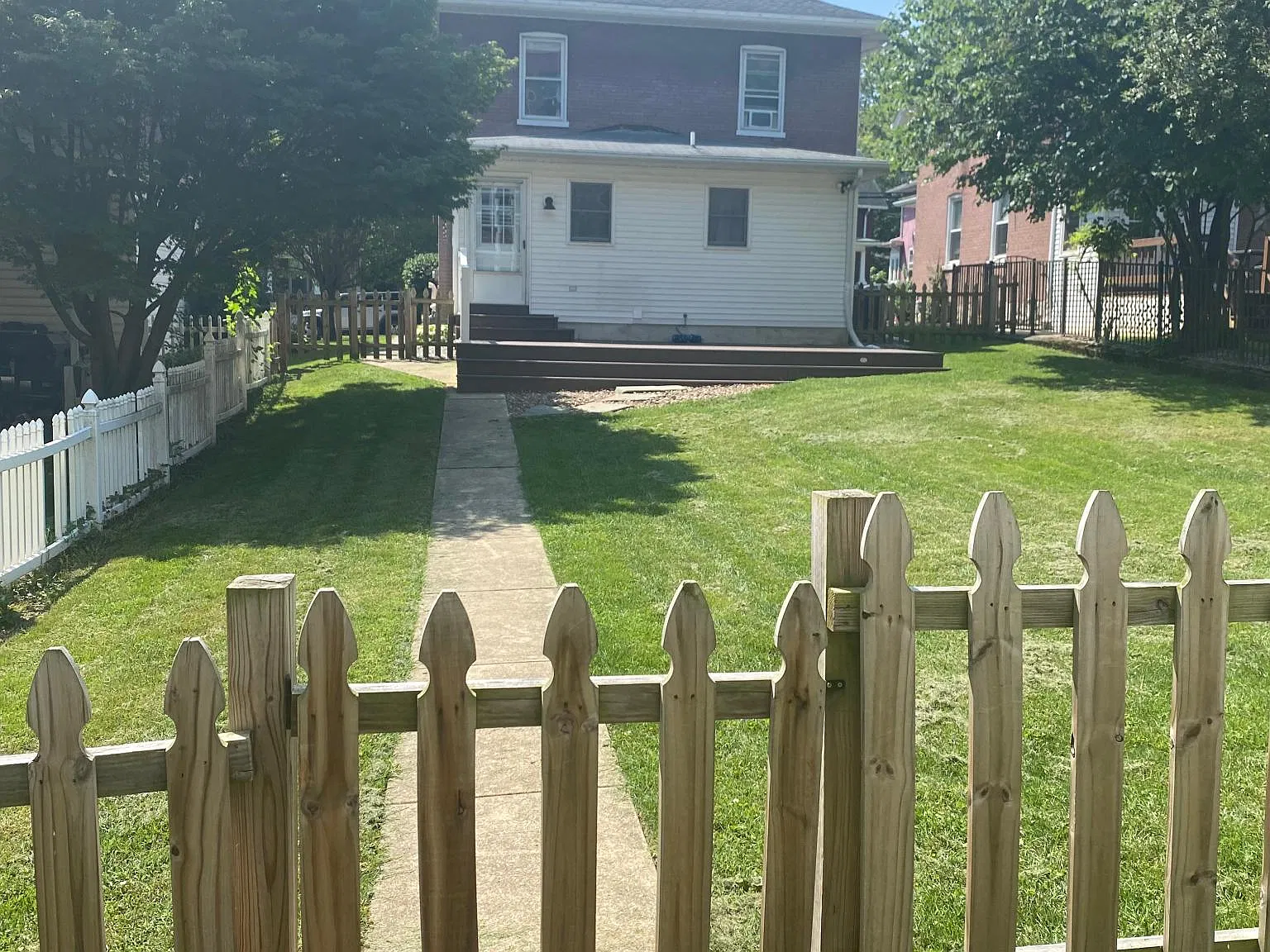 3 bed, 1712 sqft, $3,150 — Photo 2