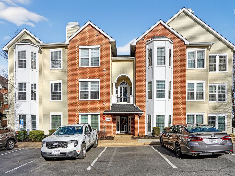 1st image of 4138 Fountainside Ln Unit 203