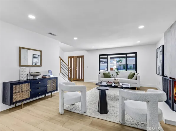 10091 Edye Dr, Huntington Beach, CA 92646