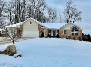 8333 Oak Ridge Dr, Goodrich, MI 48438