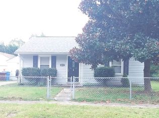 2431 Youngman Rd, Chesapeake, VA 23323