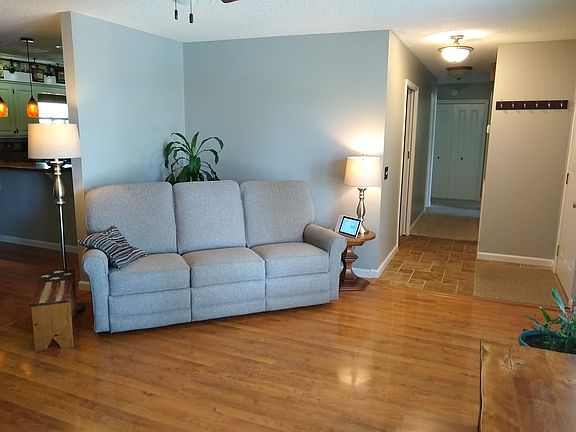 2nd image of 11 Pinehurst Dr
