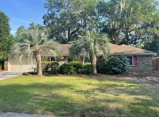 5 Hanging Moss Rd, Savannah, GA 31410