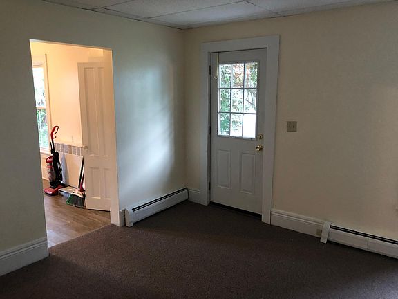 2nd image of 98 Walworth St #2