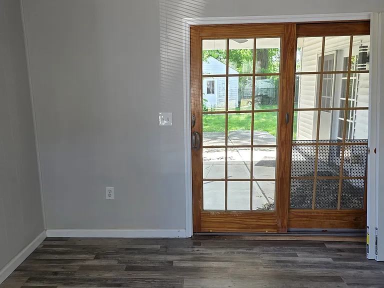 6 Linden Ave — Photo 7