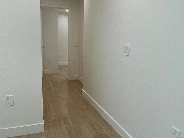 4110 E Vermont St #A — Photo 16