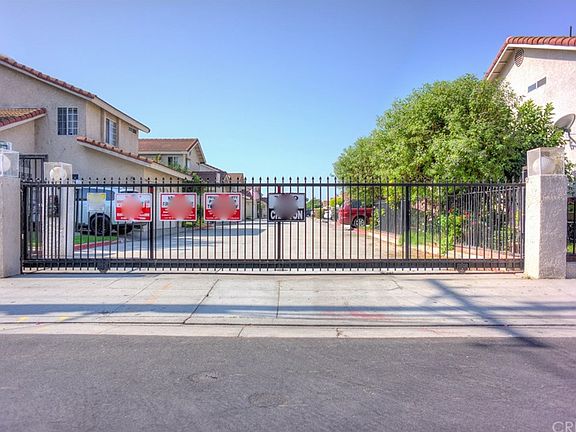 3rd image of 7900 Crafton Ave