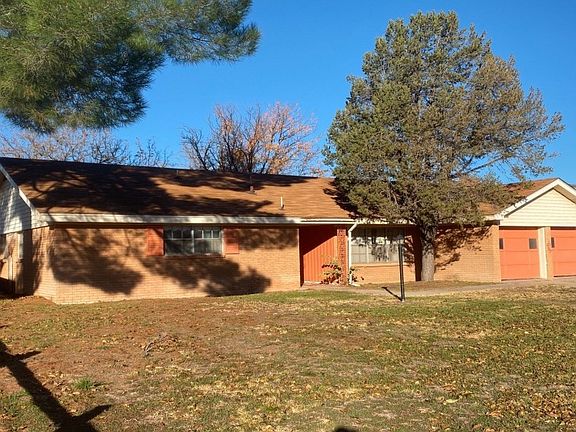 3rd image of 702 Canoncito Dr