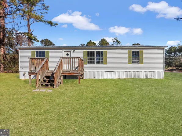 126 Barn Road Cir, Jesup, GA 31545