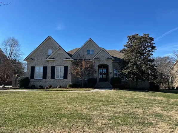 1735 Richbourg Park Dr, Brentwood, TN 37027