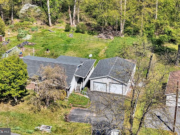 2nd image of 54 Loshes Run Rd
