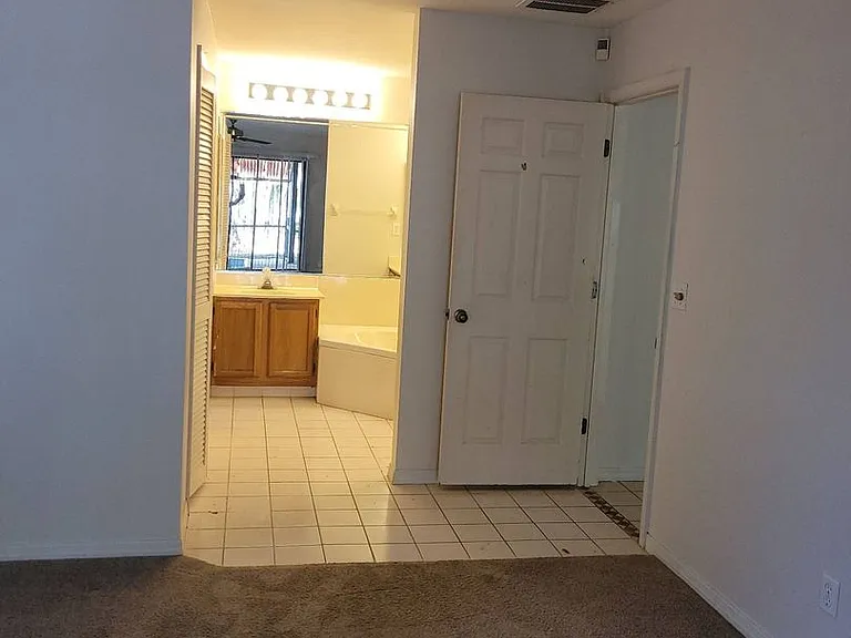 1715 Hancock Bridge Pkwy — Photo 10