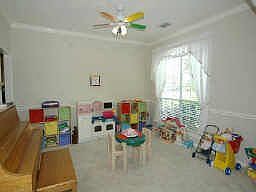 2nd image of 1404 Edgewater Dr