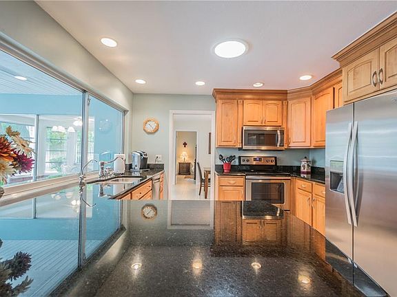 4th image of 3123 Swan Ln