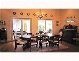 5th image of 557 Bayview Dr