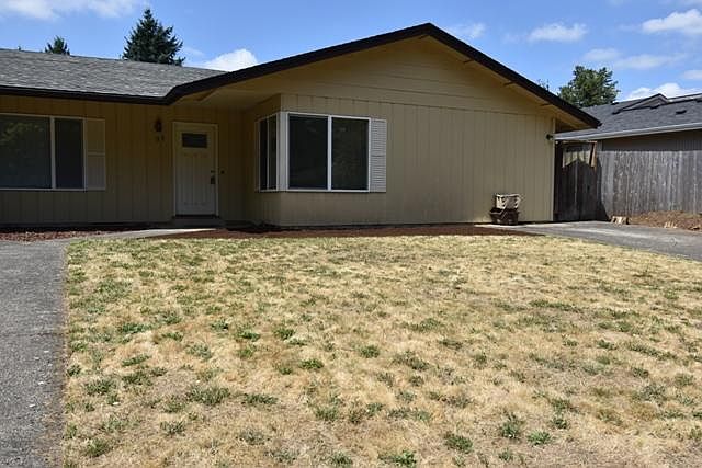 1st image of 110 SE 158th Ave