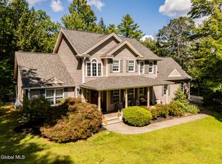 14 Veranda Ln, Queensbury, NY 12804