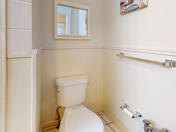 3rd image of 31 Plymouth St #1