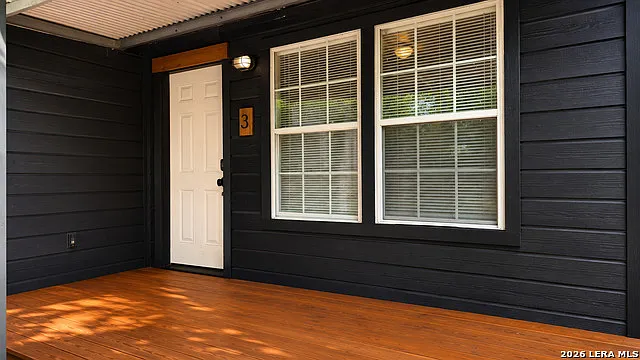 3011 W Cesar E Chavez Blvd — Photo 1