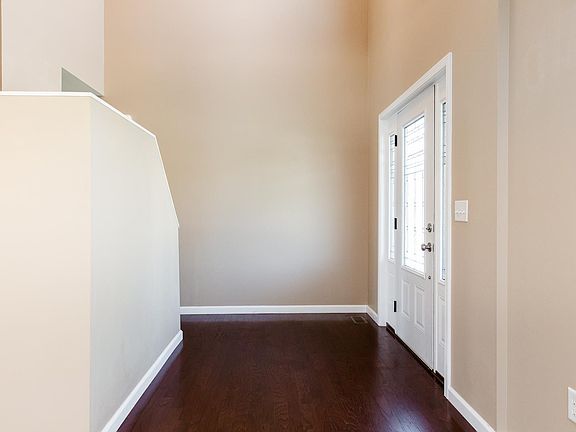4th image of 402 Opal Ct