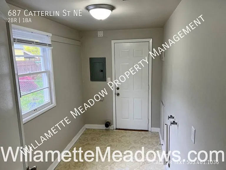 687 Catterlin Ave NE — Photo 12