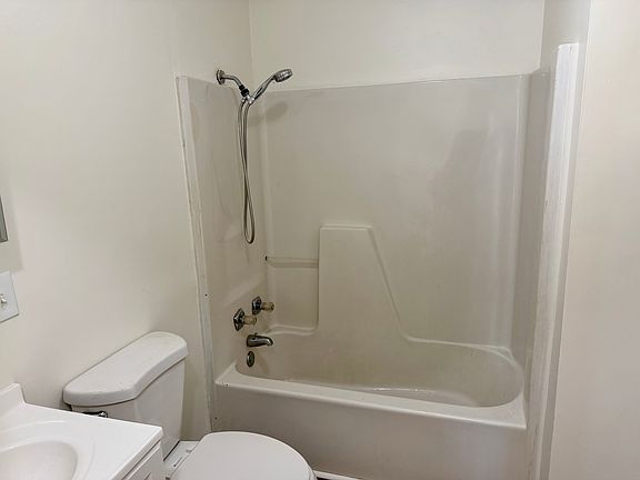 3rd image of 604-614 S Alford St #612