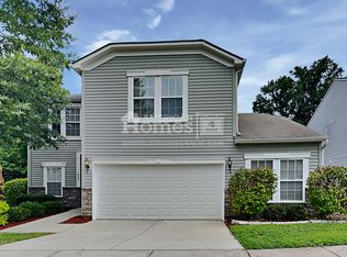525 Lakeside Valley Dr, Winston Salem, NC 27107