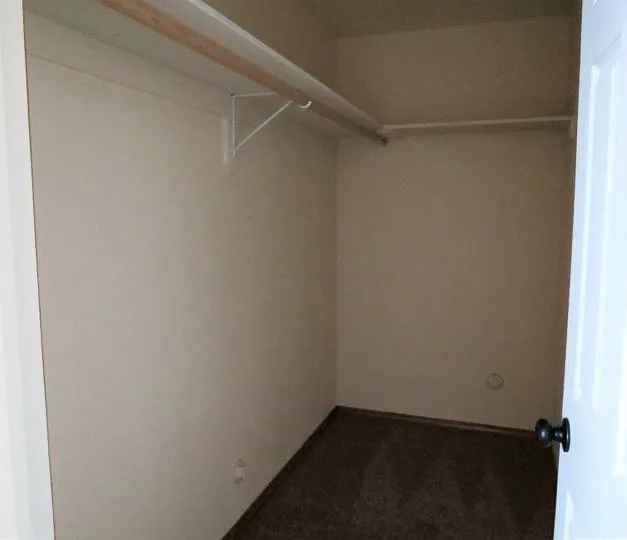 815 W 3rd St — Photo 5