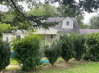 836 Gardner Center Rd, New Castle, PA 16101