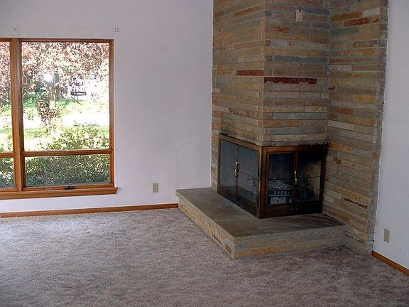 Living Romm Fireplace