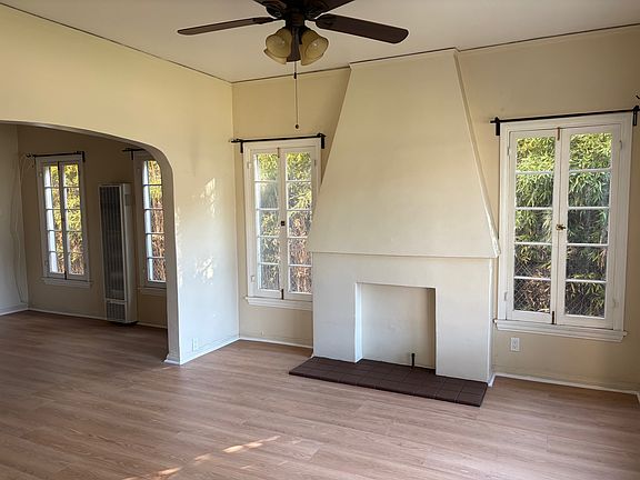 2nd image of 1160 N Raymond Ave APT 1