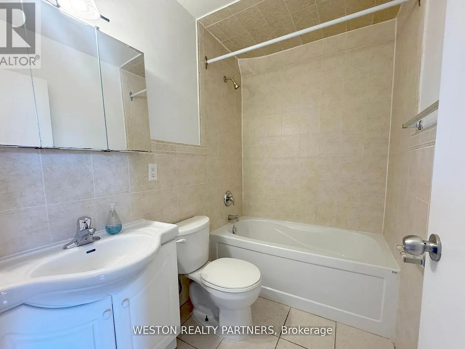 2 bed, $2,800 — Photo 4