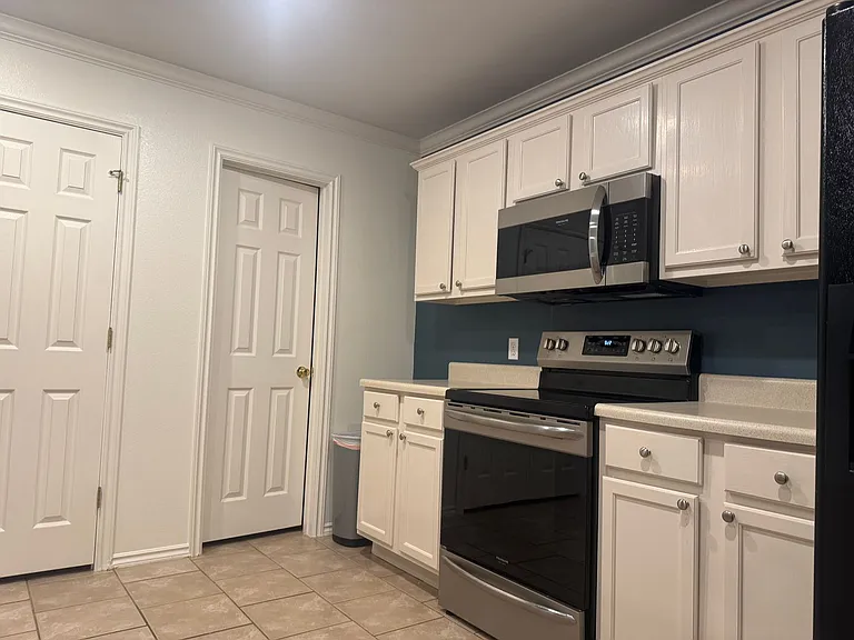 1584 N Willowbrook Dr — Photo 10