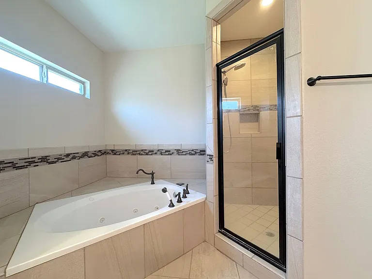 7844 Enchanted View Dr — Photo 18