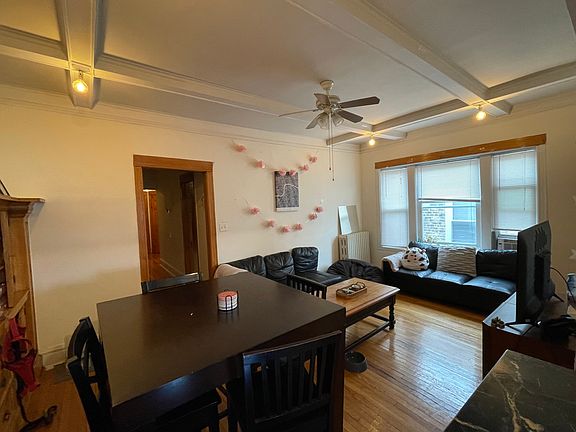 5th image of 6310 N Lakewood Ave APT 3S