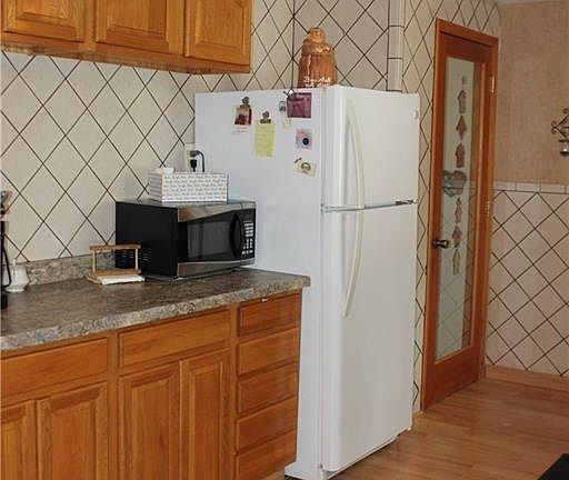 5th image of 265 Orchard Pl