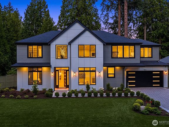 2nd image of 1806 154th Avenue SE