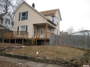 722 14th Ave S, Clinton, IA 52732