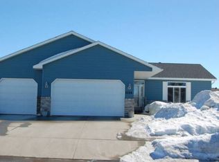 1114 Cherry Dr NE, Watertown, SD 57201