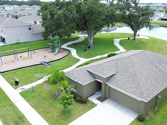 3rd image of 10413 Fairy Moss Ln