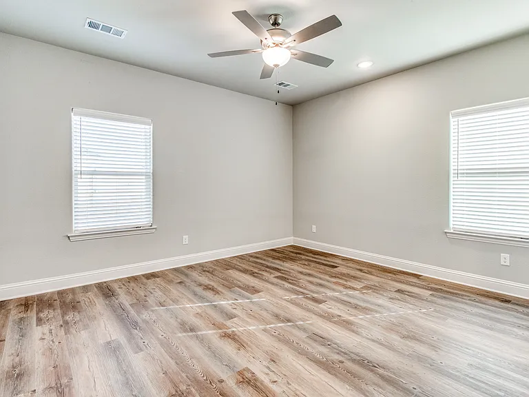 2819 Orchid Dr — Photo 10