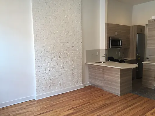 Rented by AD Real Estate Investors | media 27