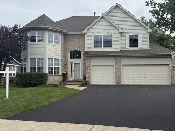 573 Crooked Stick Ct, Vernon Hills, IL 60061