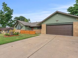 1003 S 12th St, Rogers, AR 72756