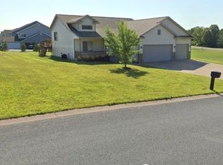 2322 Ridgewood St, Menomonie, WI 54751